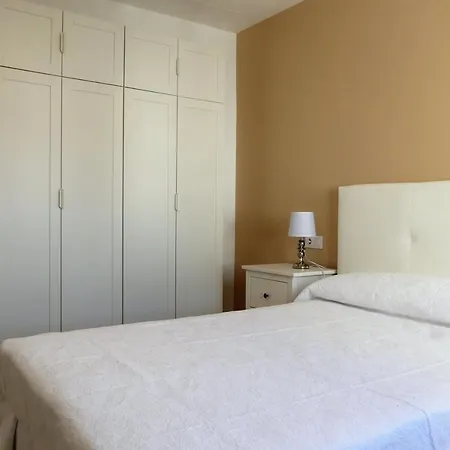 Apartamento Entero-playa De Riazor Amplio Y Soleado 拉科鲁尼亚