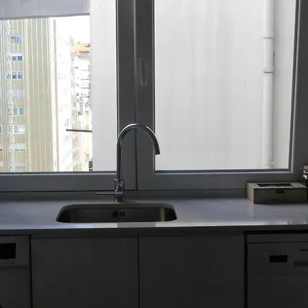 Apartamento Entero-playa De Riazor Amplio Y Soleado
